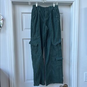 BDG Dark Green Corduroy Cargo Pants for Women. Size xs